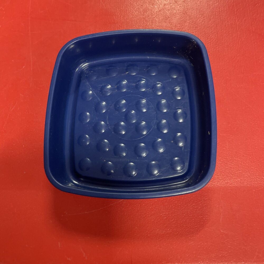TUPPERWARE BLUE 3 1/2 X 3 3/4" SOAP DISH 804 SCRUB HOLDER GADGETS